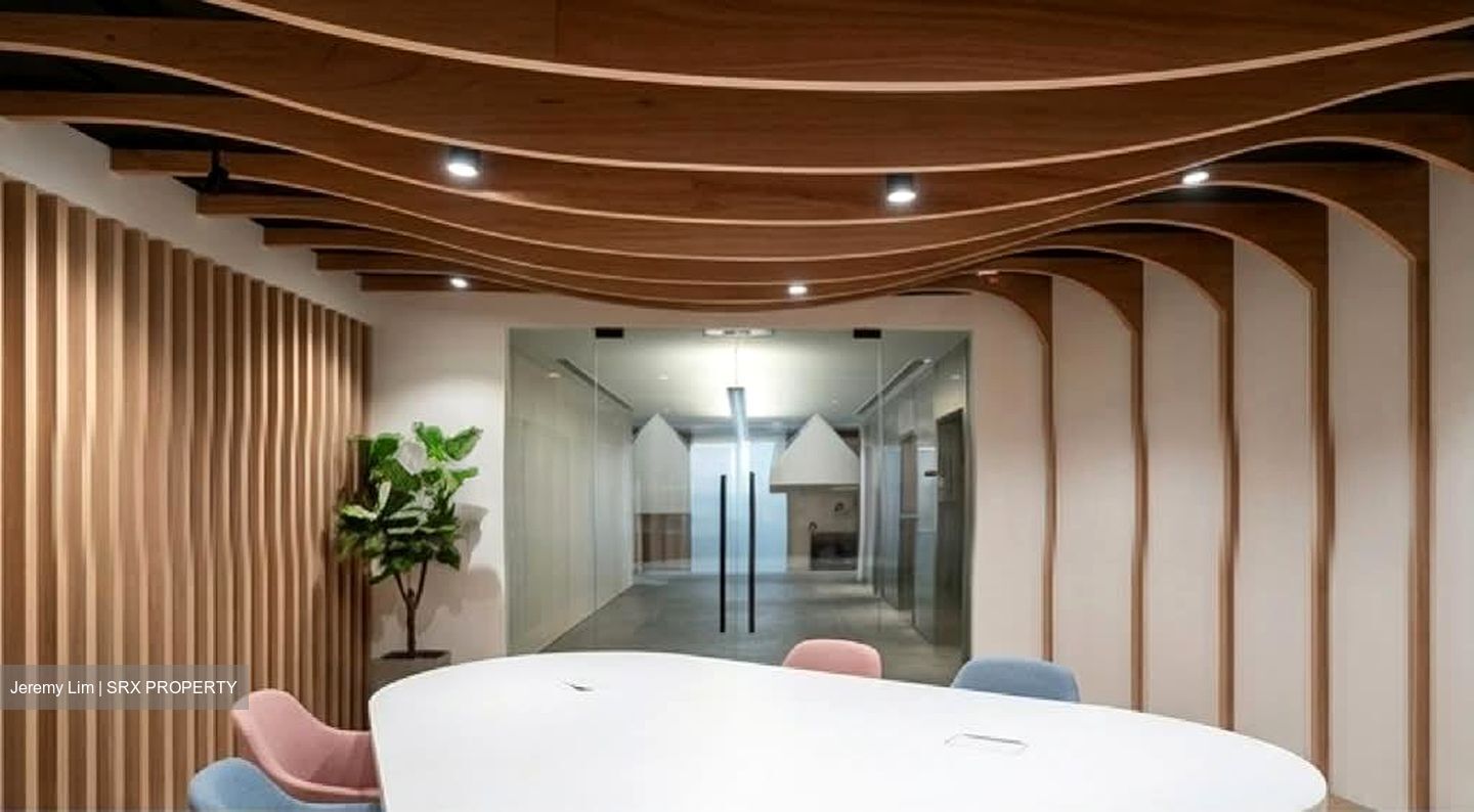 Singapore Land Tower (D1), Office #554784601